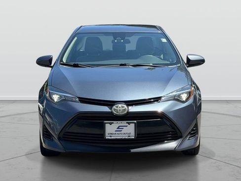 Used 2017 Toyota Corolla LE w/ Carpet Mat Package (TMS) FWD image 2