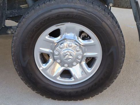 Used 2022 RAM 2500 Big Horn AWD/4WD image 27