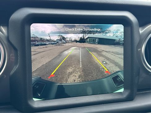 Used 2023 Jeep Gladiator Overland image 45