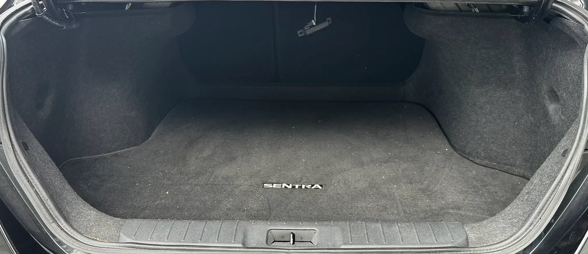 Used 2023 Nissan Sentra SV FWD image 24