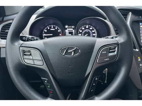 Used 2017 Hyundai Santa Fe Sport image 24