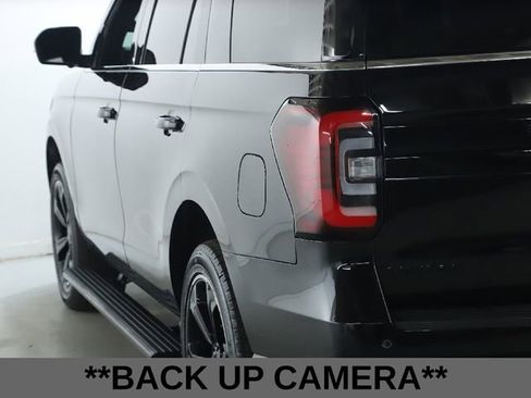 Used 2022 Ford Expedition Limited image 16