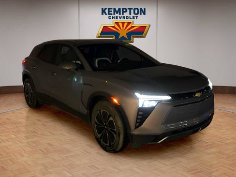 Used 2025 Chevrolet Blazer EV LT w/ Super Cruise Package image 8