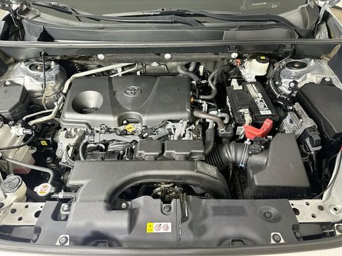 Used 2019 Toyota RAV4 Limited w/ Cold Weather Package FWD image 9