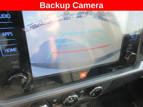 Used 2017 Toyota Tacoma TRD Sport AWD/4WD image 16