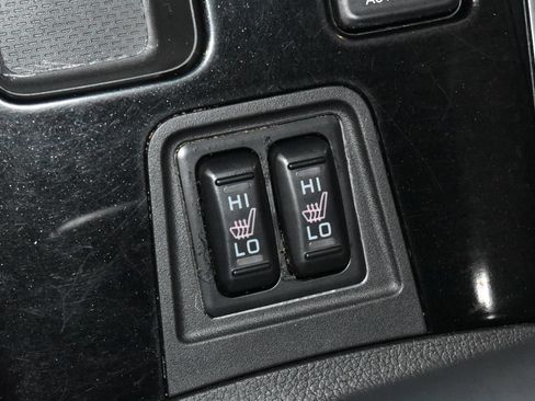 Used 2020 Mitsubishi Outlander SE FWD image 16