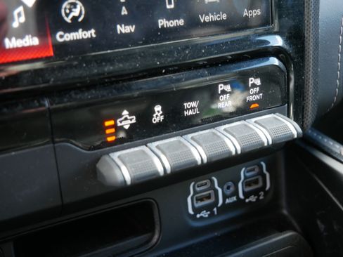 Used 2023 RAM 1500 Limited w/ (RED) Edition AWD/4WD image 31