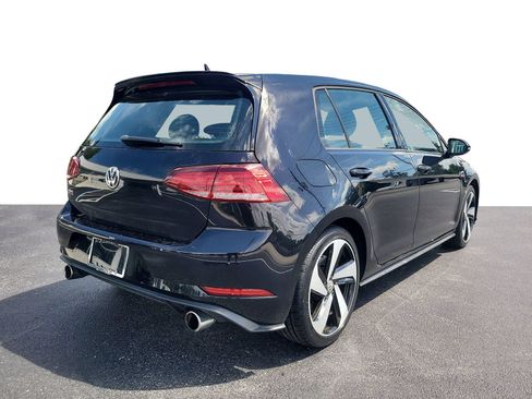 Used 2021 Volkswagen Golf 4-Door FWD image 3