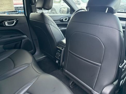 New 2026 Jeep Compass Latitude image 11