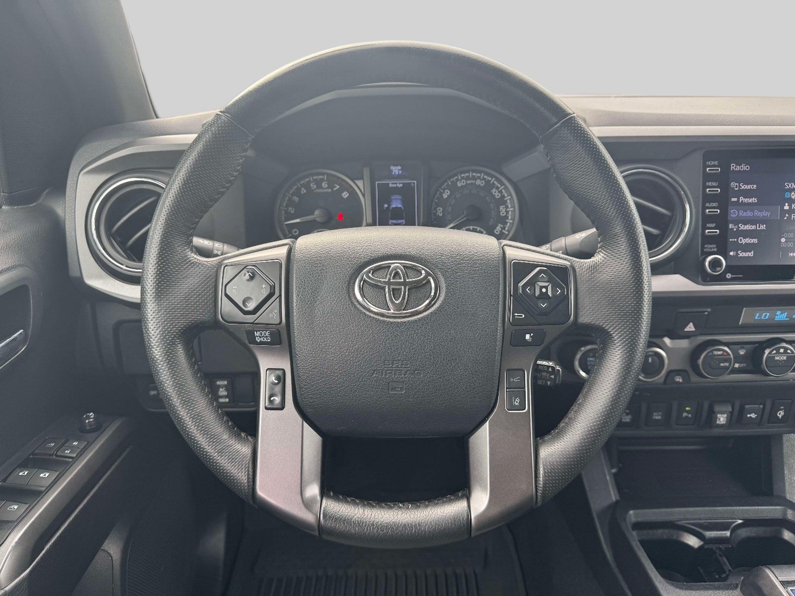 Used 2023 Toyota Tacoma TRD Off-Road w/ Advanced Technology Package AWD/4WD image 12