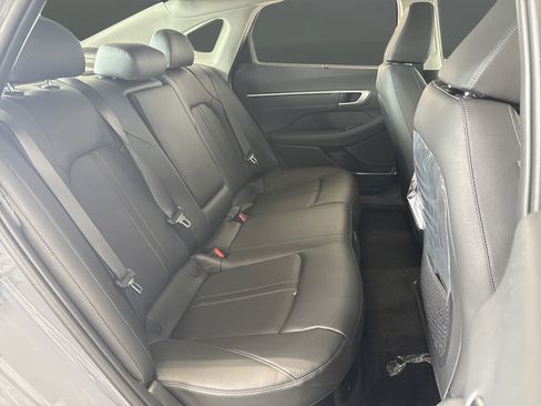Used 2025 Hyundai Sonata Limited FWD image 34
