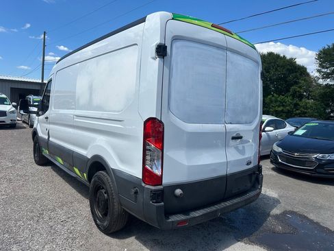 Used 2015 Ford Transit 250 148 Medium Roof RWD image 4