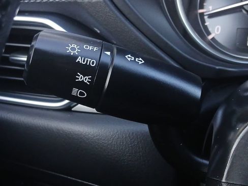 Used 2019 MAZDA CX-5 Touring FWD image 12
