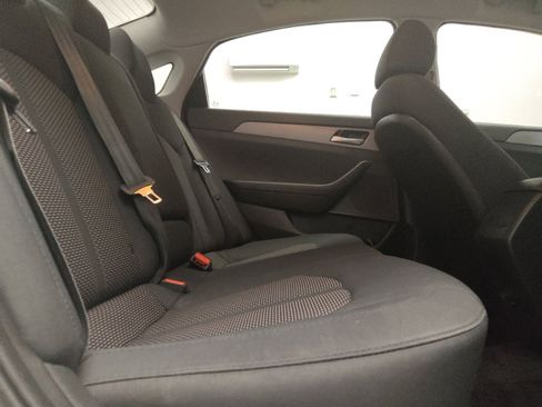 Used 2019 Hyundai Sonata SE FWD image 19