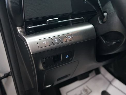 Used 2024 Hyundai Kona SEL image 27