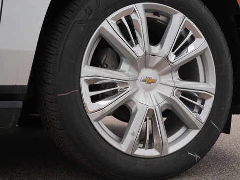 Used 2021 Chevrolet Tahoe High Country AWD/4WD image 36
