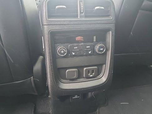 Used 2019 Buick Envision Premium image 9