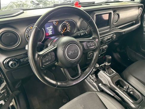 Used 2022 Jeep Gladiator Sport AWD/4WD image 11