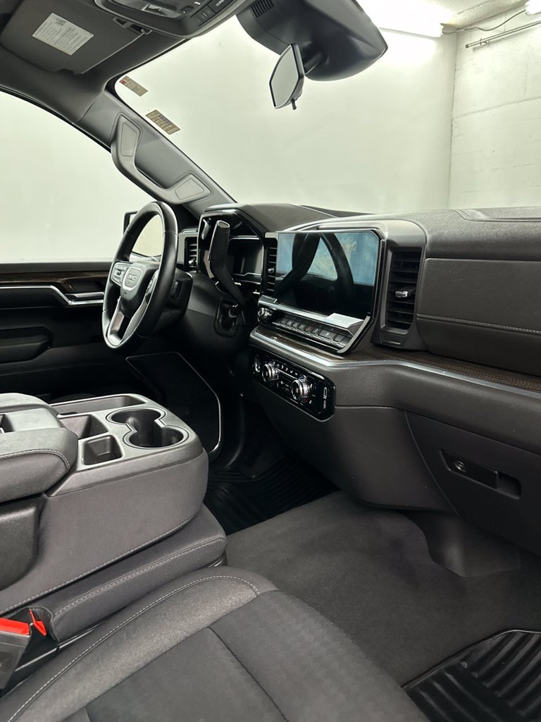 Used 2023 GMC Sierra 1500 Elevation AWD/4WD image 39