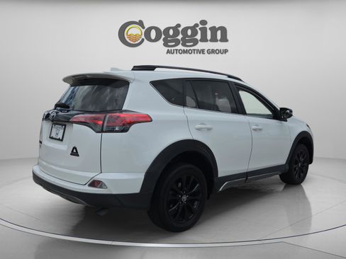 Used 2018 Toyota RAV4 Adventure AWD/4WD image 5