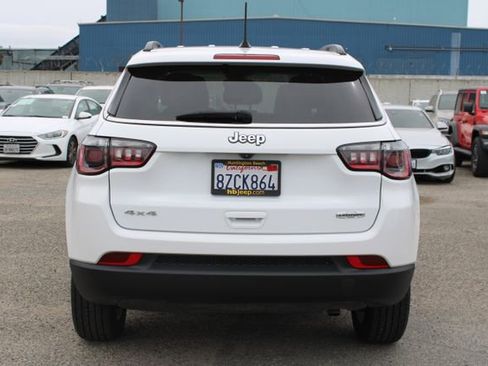 Used 2022 Jeep Compass Latitude image 4