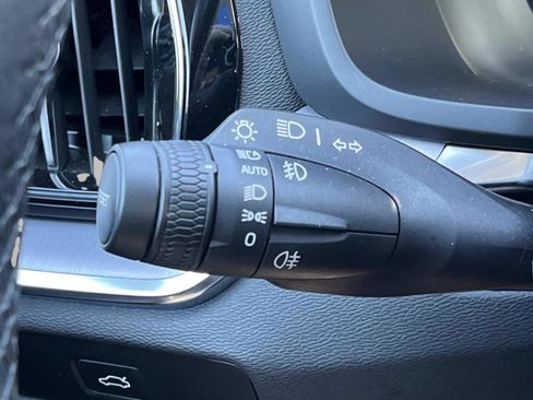 Used 2024 Volvo S60 B5 Core image 37