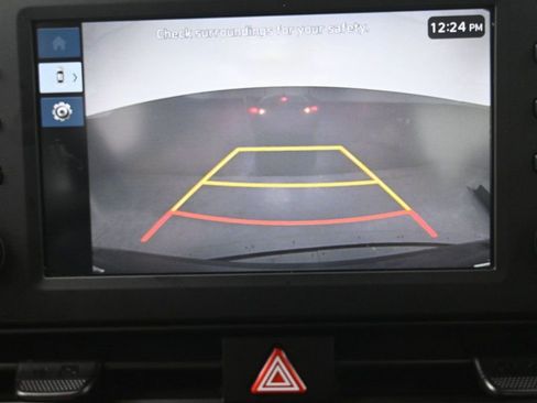 Used 2025 Hyundai Elantra Sport image 10