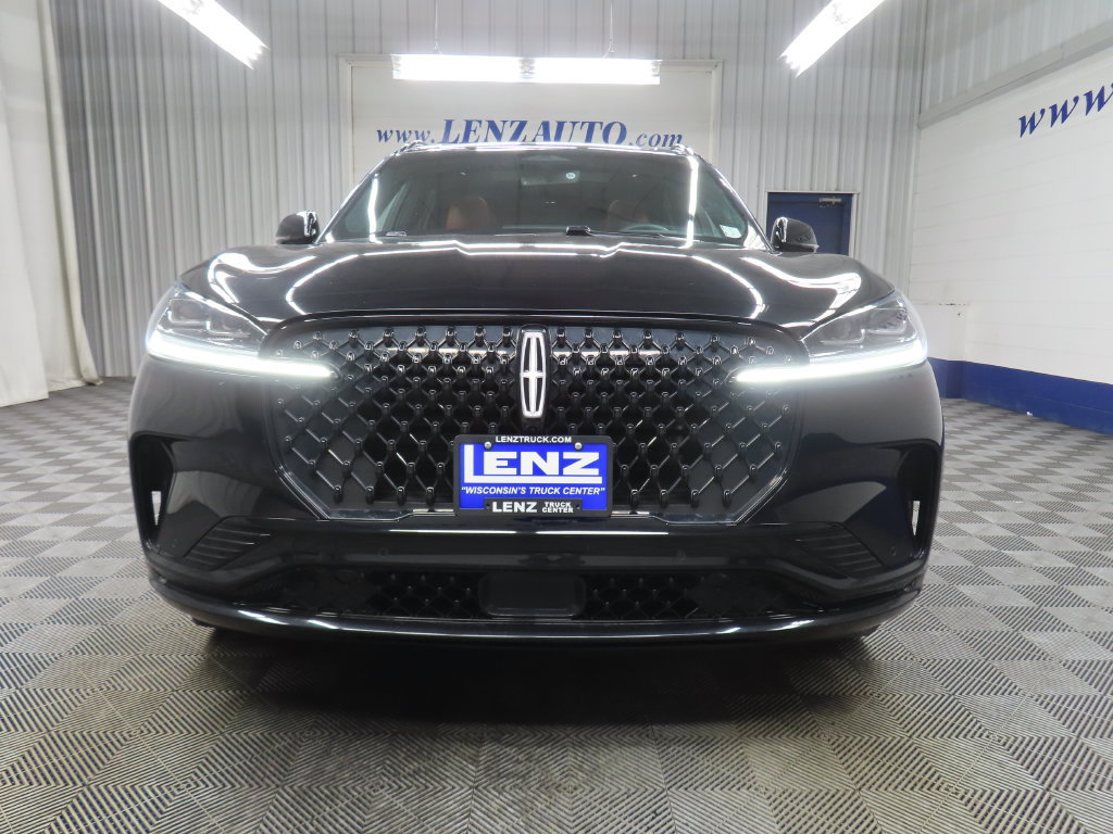 Used 2025 Lincoln Aviator Reserve w/ Equipment Group 201A AWD/4WD image 48