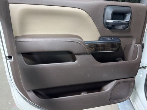 Used 2016 GMC Sierra 3500 Denali w/ Duramax Plus Package image 19