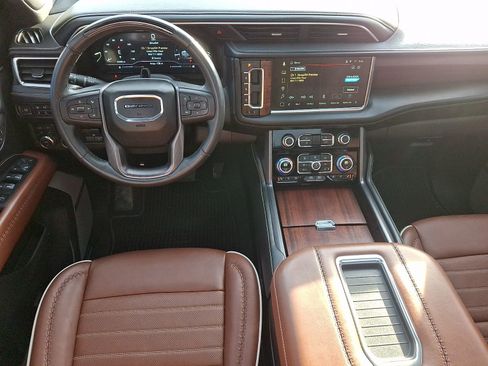 Used 2024 GMC Yukon Denali Ultimate image 12