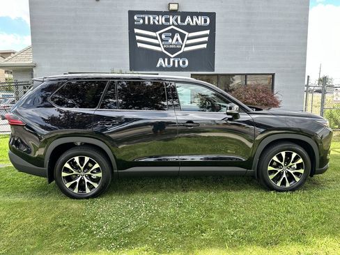Used 2026 Toyota Grand Highlander AWD Hybrid image 5