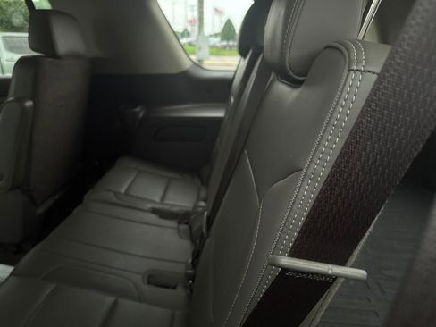 Used 2019 GMC Yukon XL Denali w/ Denali Ultimate Package RWD image 8