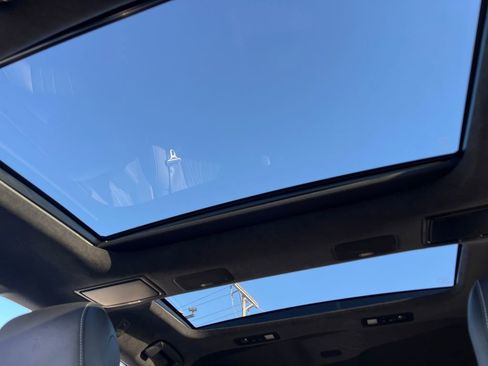 Used 2020 Lexus LS 500 AWD w/ Interior Upgrade Package image 29