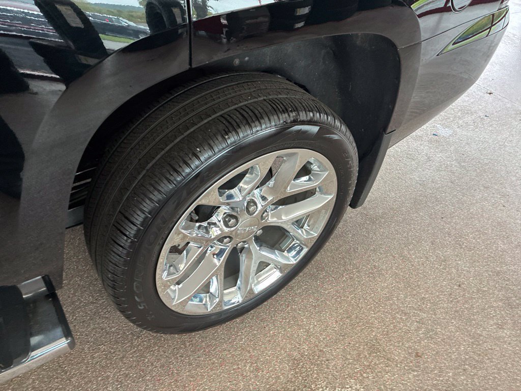 Used 2018 GMC Yukon Denali w/ Open Road Package AWD/4WD image 5