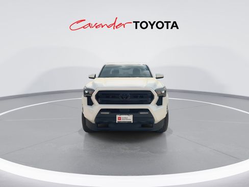 Used 2025 Toyota Tacoma SR5 image 3