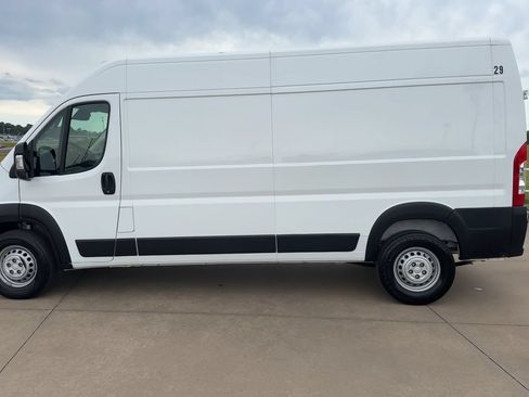 Used 2025 RAM ProMaster 2500 w/ Convenience Group FWD image 6