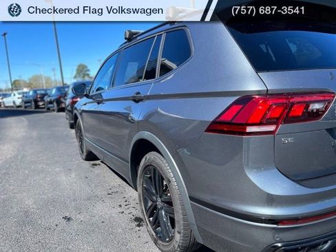 Used 2022 Volkswagen Tiguan SE R-Line image 8