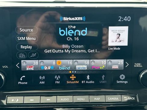 Used 2022 Nissan Pathfinder SL w/ SL Premium Package image 17