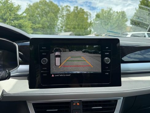New 2026 Volkswagen Taos SE AWD/4WD image 19