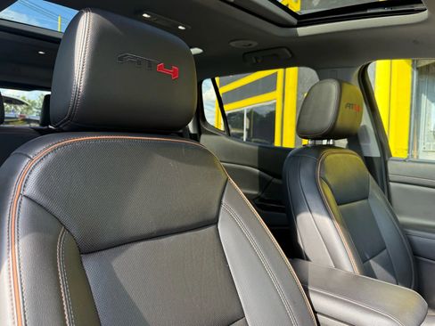 Used 2022 GMC Acadia AT4 w/ Technology Package image 22