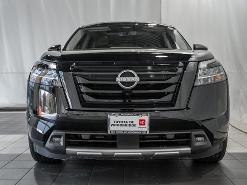 Used 2024 Nissan Pathfinder Platinum w/ Black Appearance Package image 2