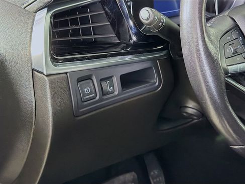 Used 2023 Cadillac XT6 Premium Luxury image 12