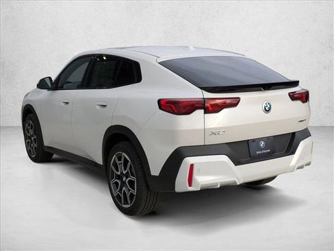 New 2026 BMW X2 xDrive28i w/ Technology Package image 9
