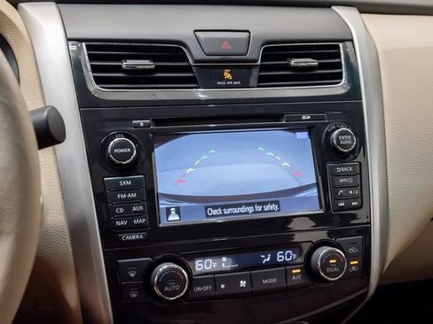 Used 2015 Nissan Altima 3.5 SL FWD image 14