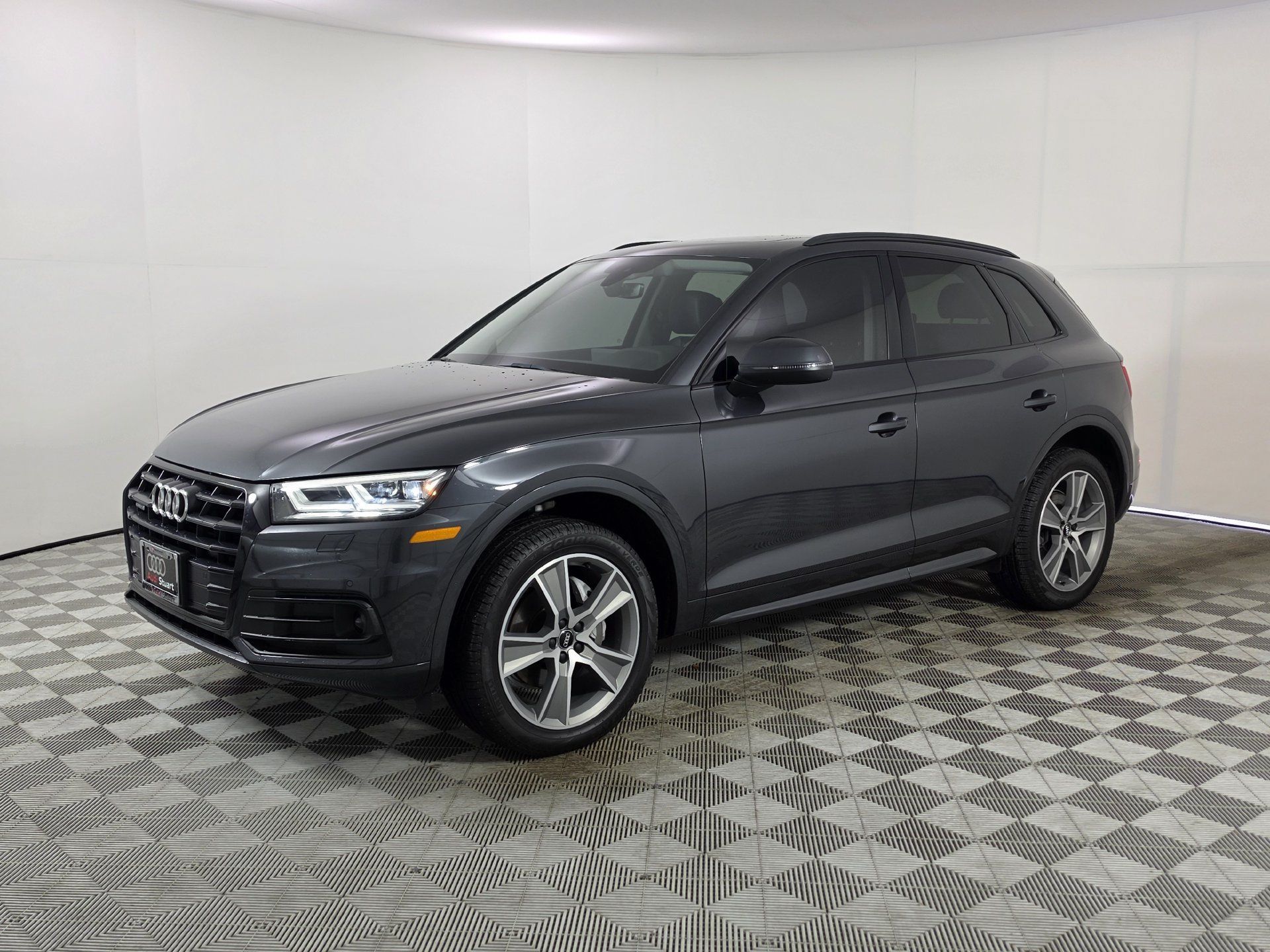 Used 2020 Audi Q5 Premium w/ Premium Plus Package AWD/4WD image 39