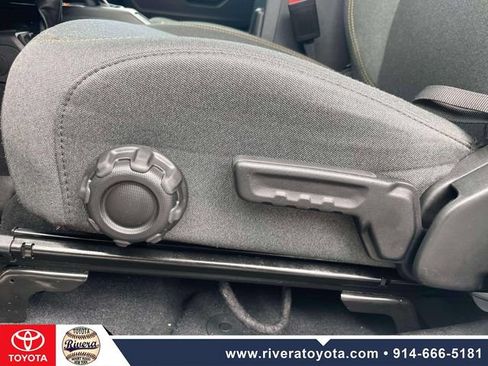 Used 2024 Jeep Wrangler Unlimited Sport AWD/4WD image 20