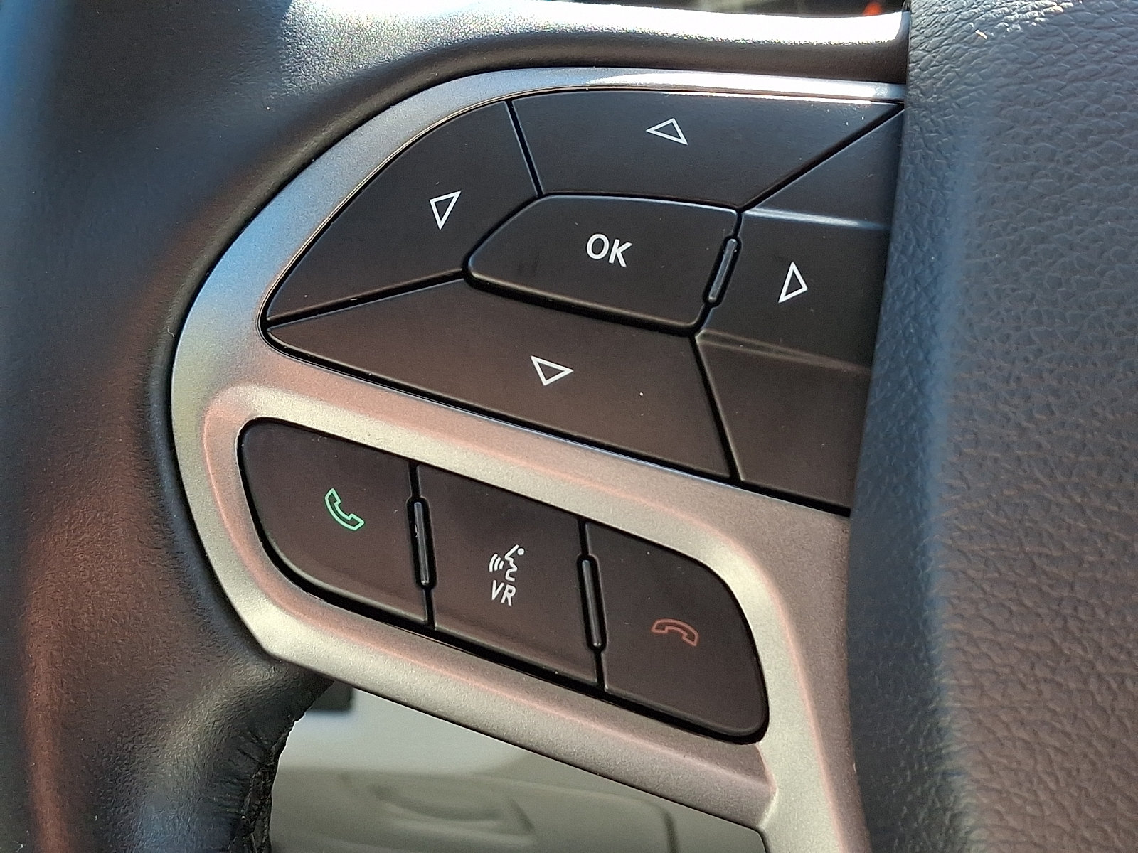Certified 2020 Jeep Cherokee Limited AWD/4WD image 22