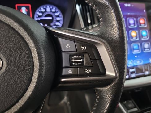 Used 2022 Subaru Outback Premium image 16