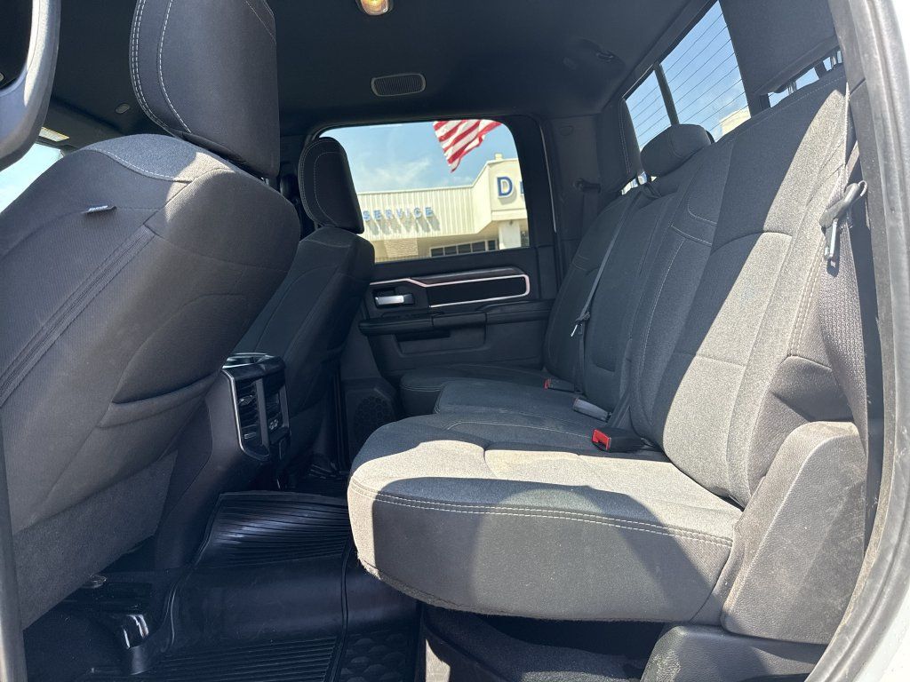 Used 2024 RAM 2500 Big Horn w/ Level 2 Equipment Group AWD/4WD image 24
