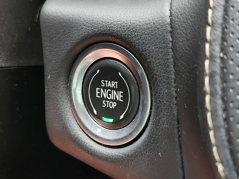 Used 2021 Chevrolet Suburban Premier AWD/4WD image 13